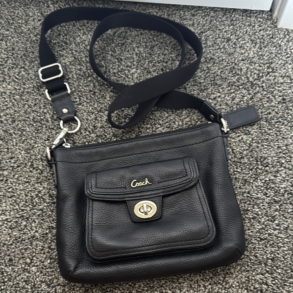 Vintage coach crossbody